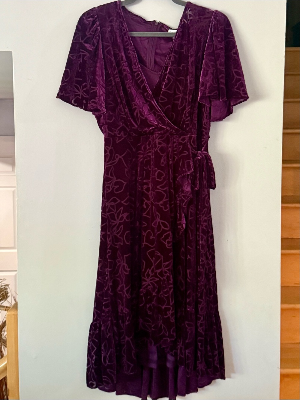 Calvin Klein Plum Burnout Velvet Faux Wrap Dress Flutter Sleeve Ruffle
